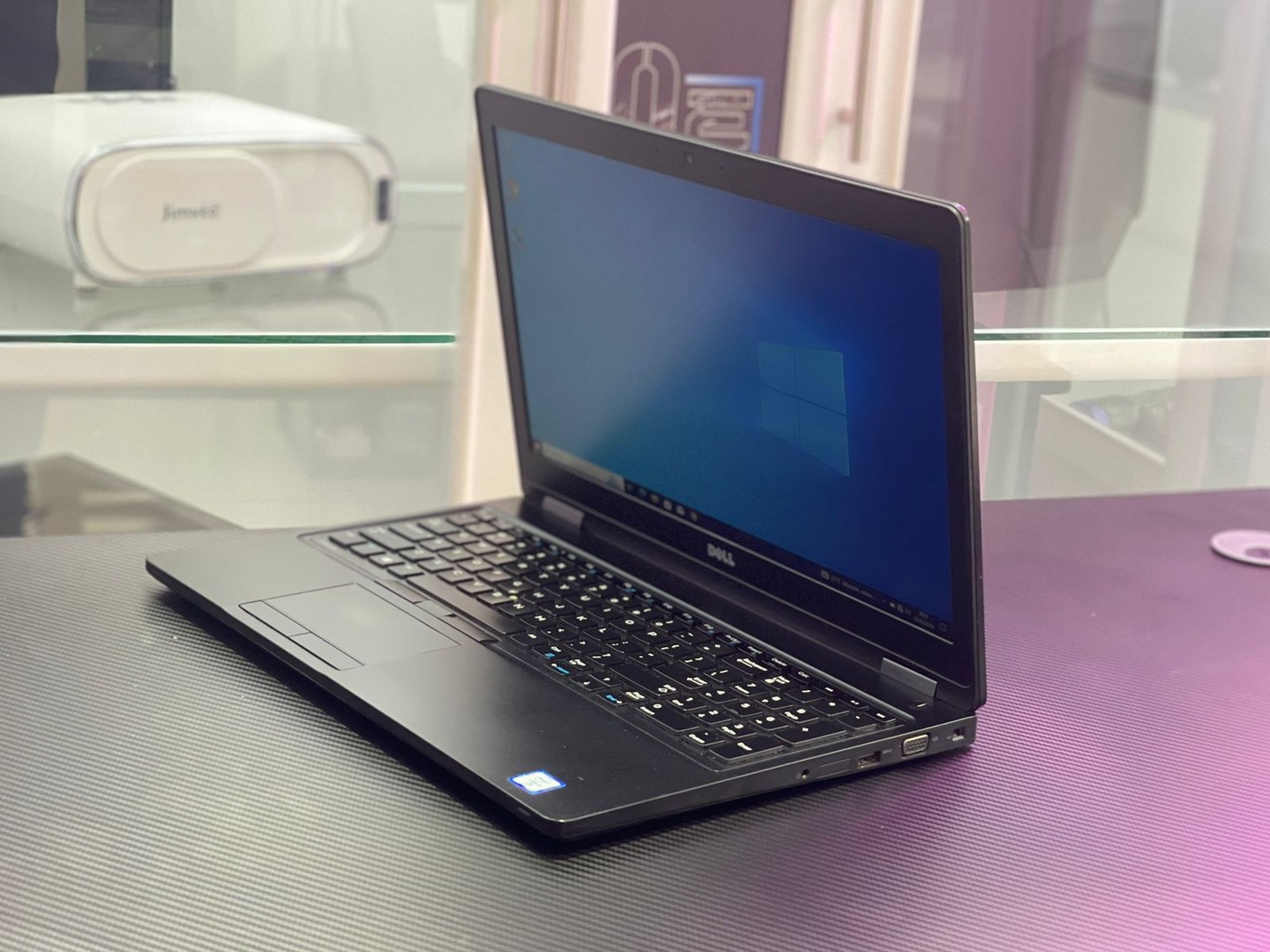 computadoras y laptops - Dell Latitude 5580 15,6 Pulgadas i5 de 6Ta Generacion 8GB Ram 265GB SSD 4