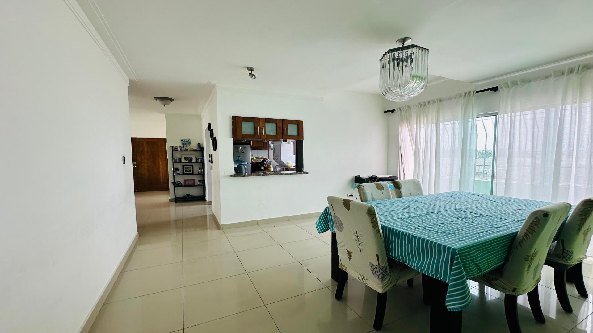 apartamentos - Venta de apartamento en los Jardines del Norte con 215.77mt 9