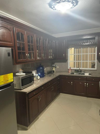 casas - Casa acogedora super amplia con buena ubicación amueblada 2