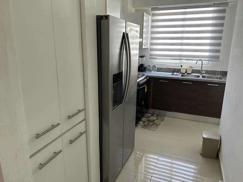 apartamentos - Naco
Totalmente amueblado
Piso 8
2 habs 
2.5 baños
Estudio
US$ 1200 5