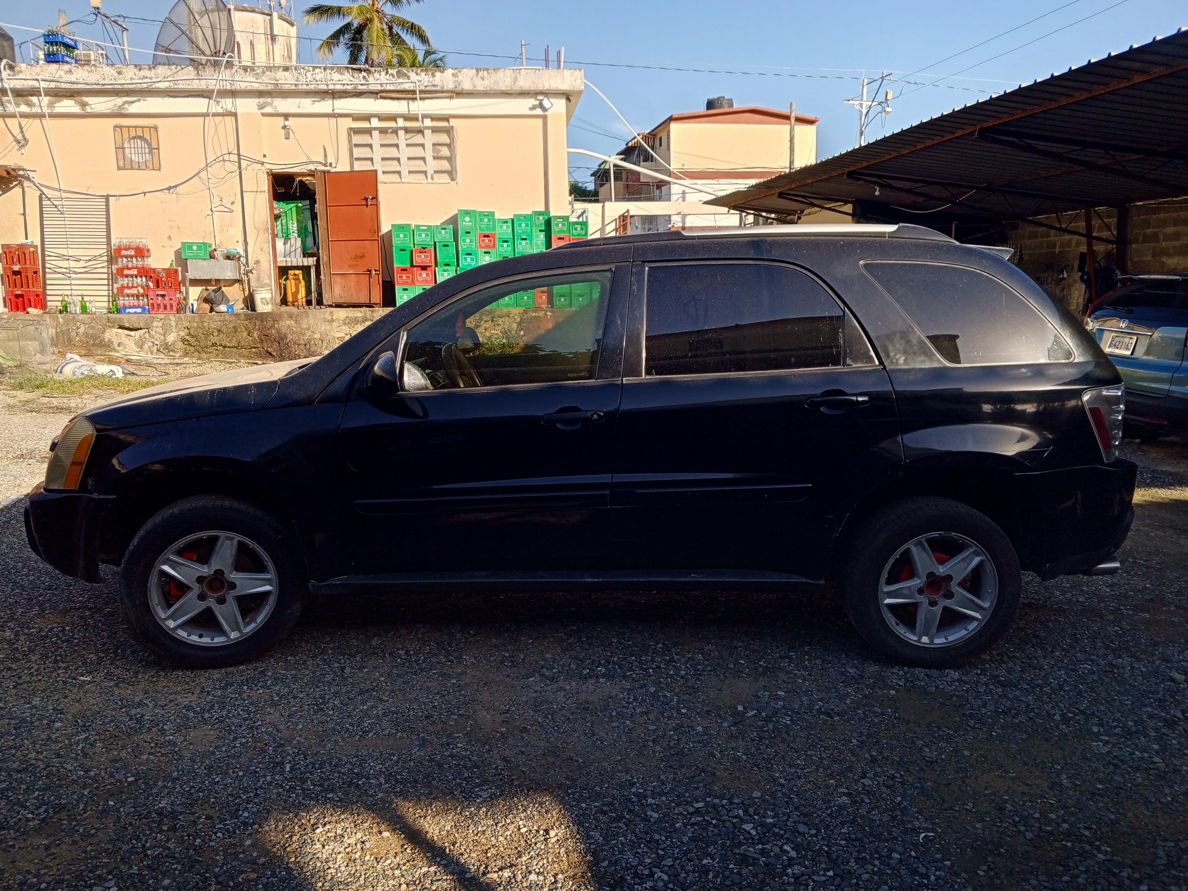 jeepetas y camionetas - Vendo Chevrolet Equinox 2005  3