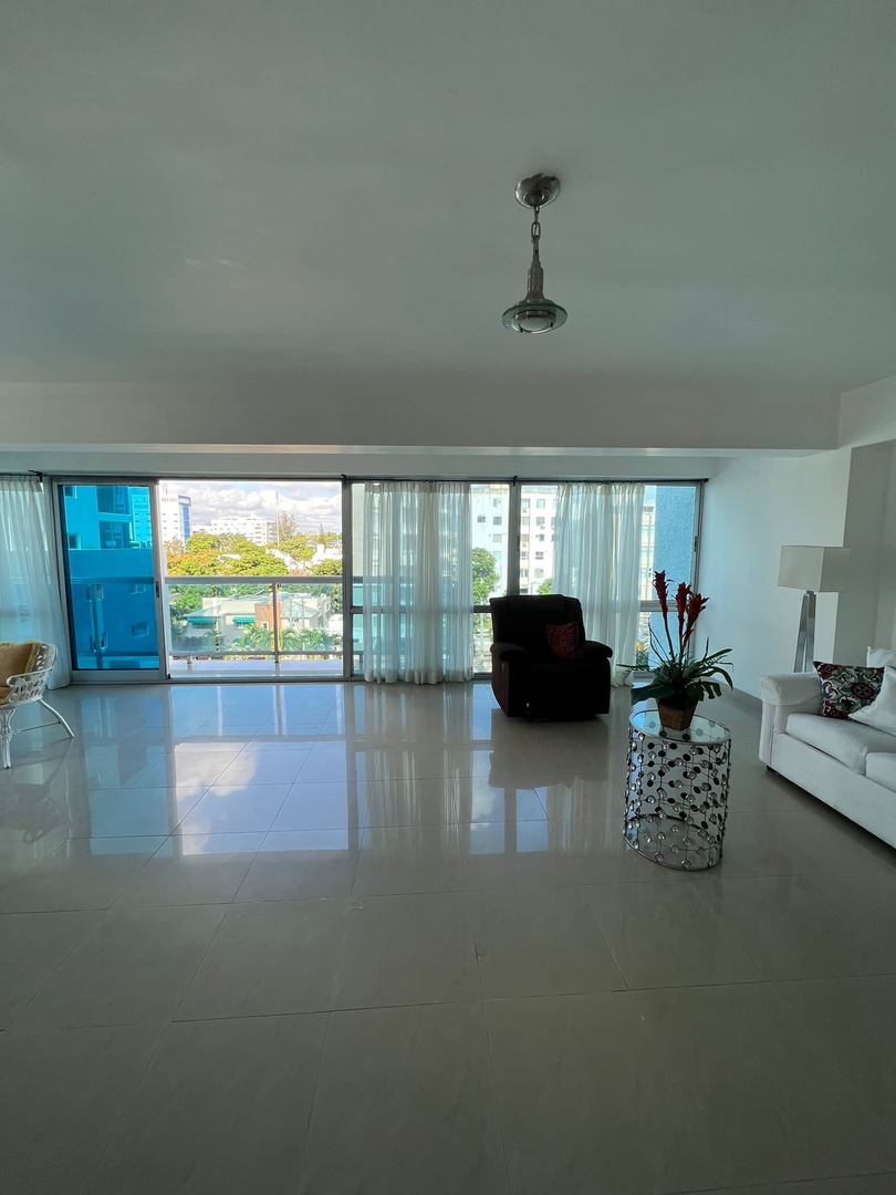 apartamentos - Vendo apto en La Esperilla 
369. MTs2.
3 habitación 
3.5 baños 
3 Balcon 
 2