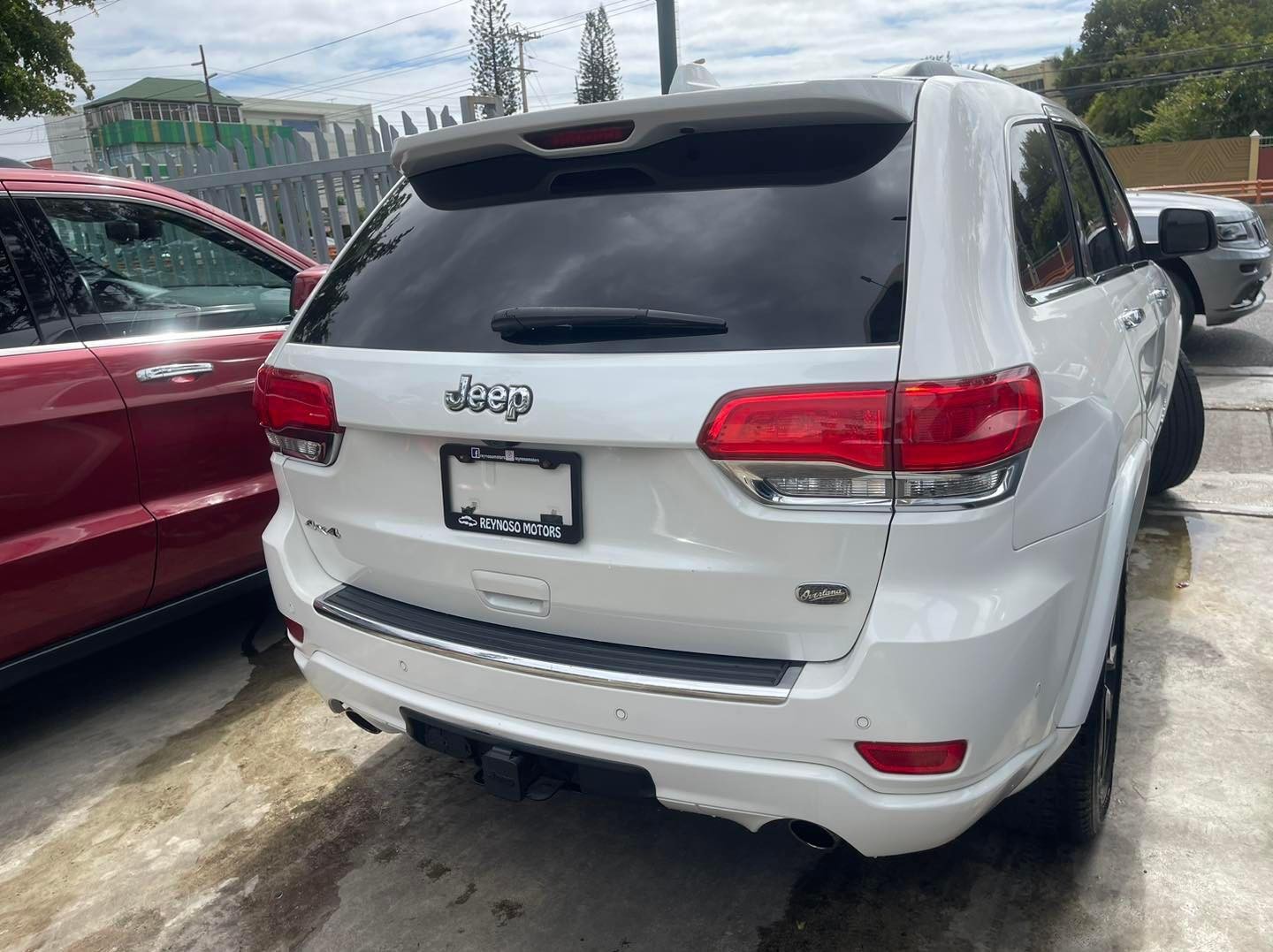 jeepetas y camionetas - JEEP GRAND CHEROKEE OVERLAND 2017 3