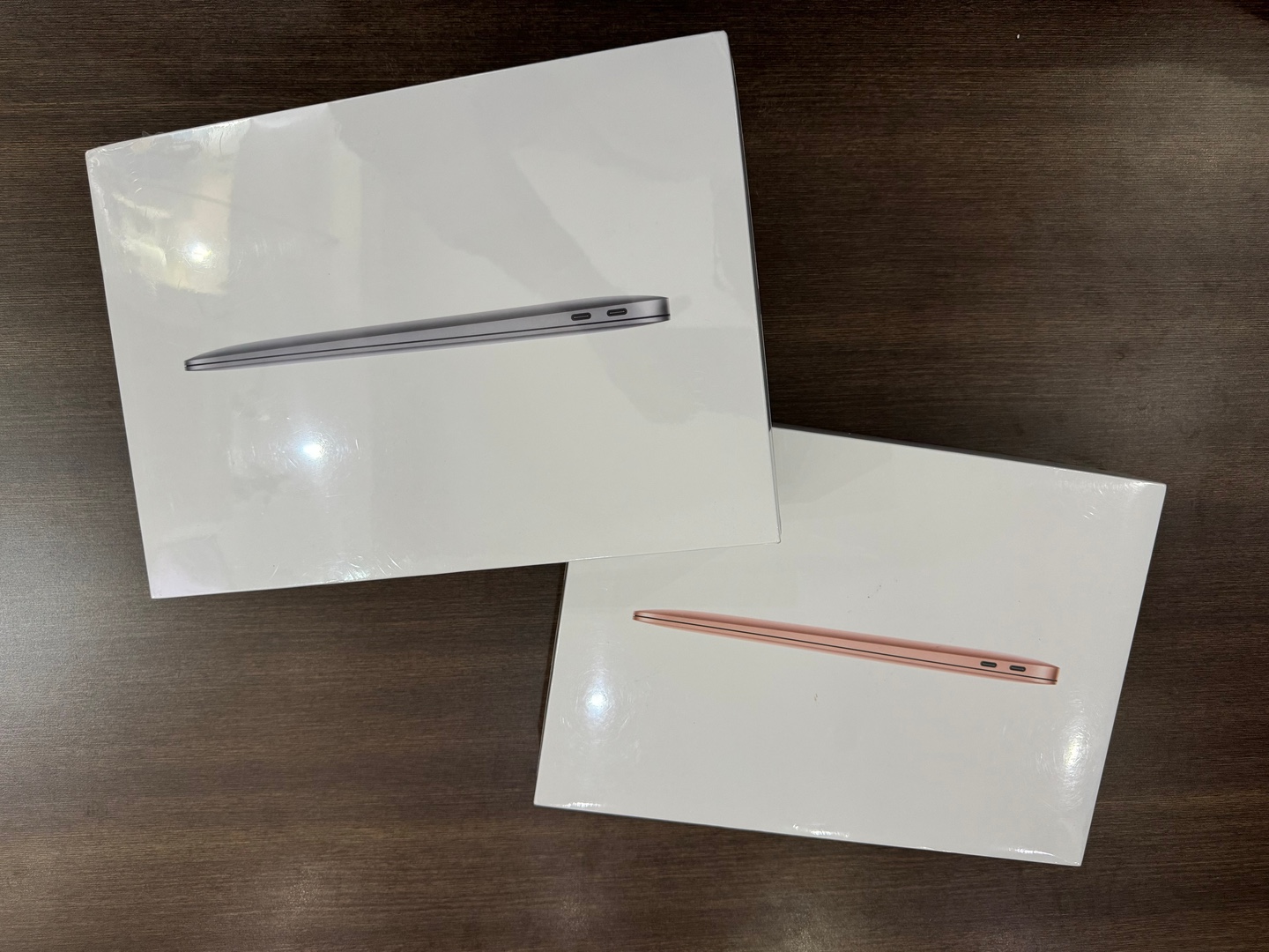 computadoras y laptops - MacBook Air 2020 M1 Apple chip |256GB SSD |8GB RAM Nuevos Sellados RD$ 45,999 NE