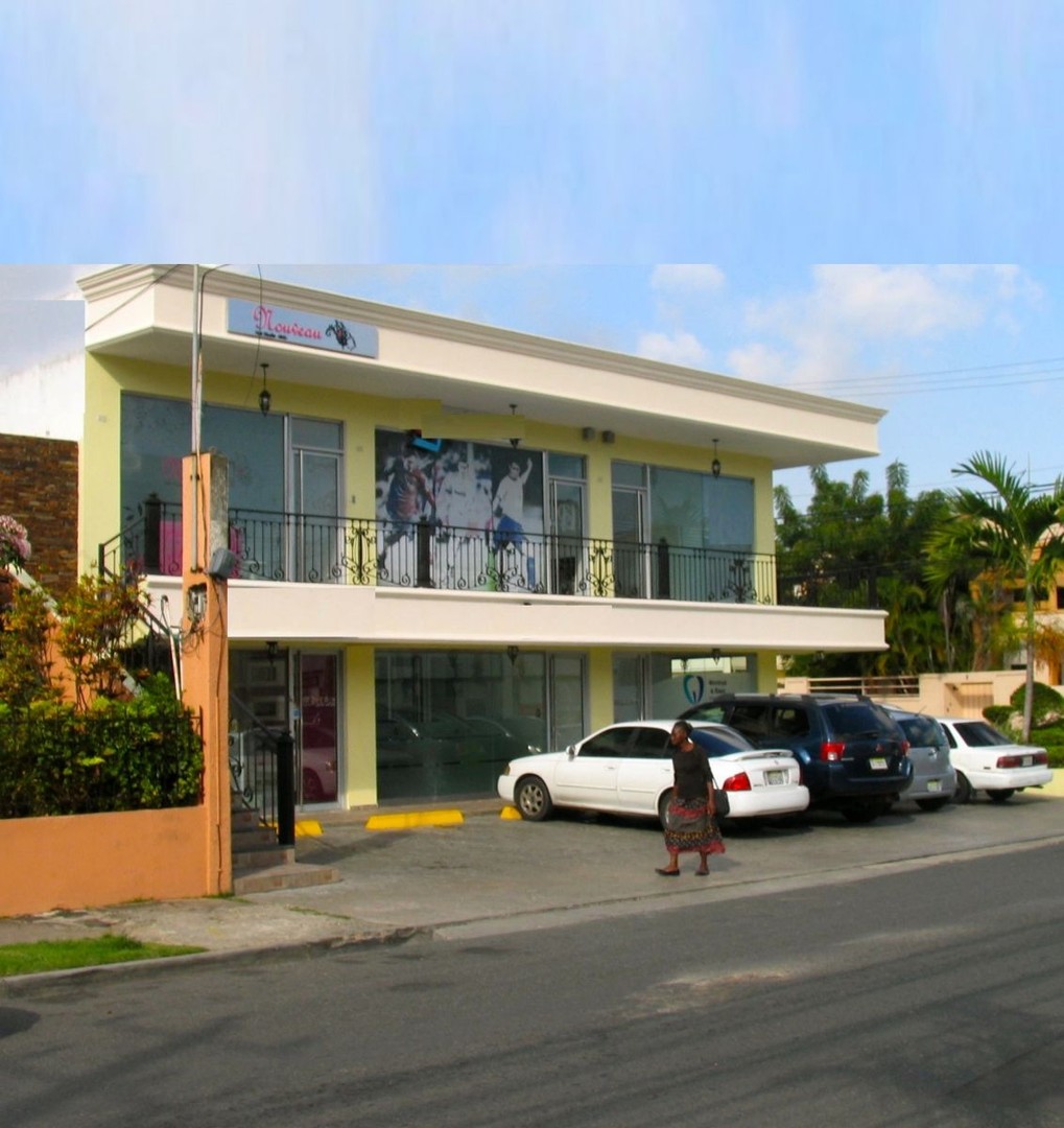 oficinas y locales comerciales - Julieta local comercial 2do nivel 25m2