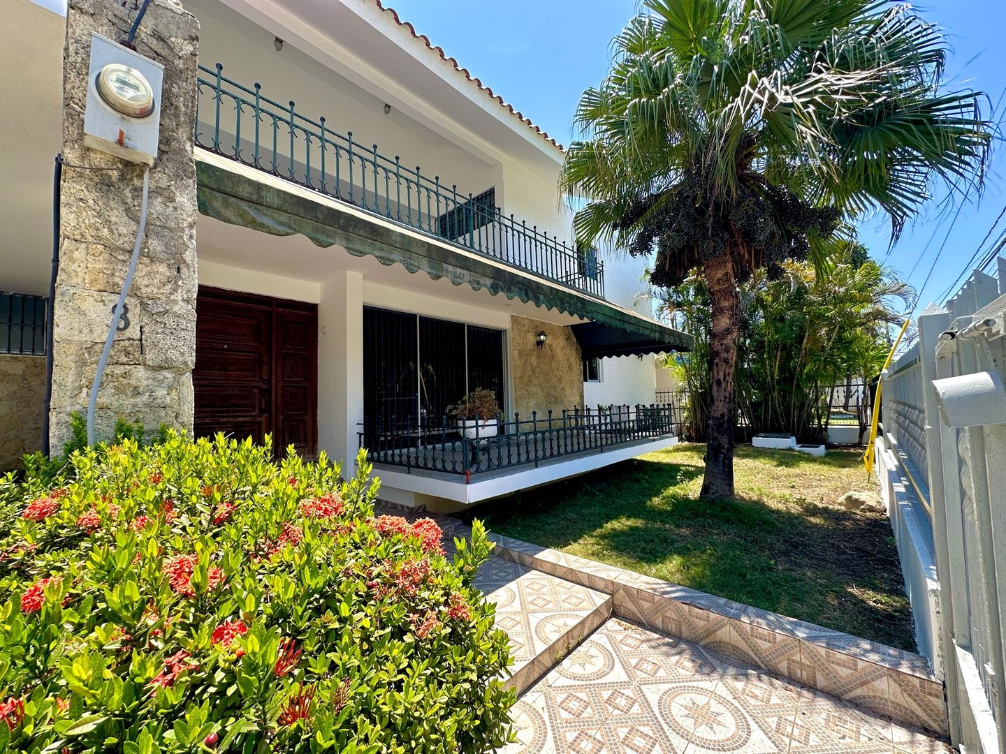 casas vacacionales y villas - Casa en La Castellana, Santo Domingo  1