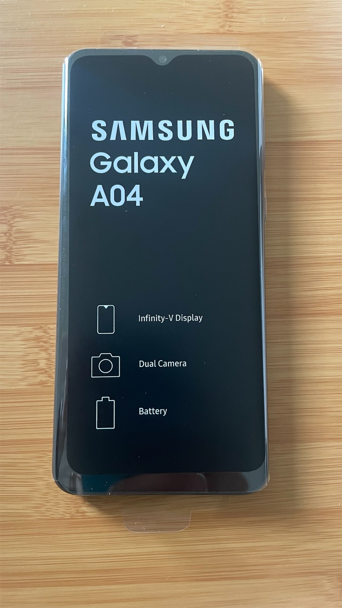 celulares y tabletas - Samsung Galaxy A04, 128 GB, Nuevo de Caja con accesorios, Altice. 2
