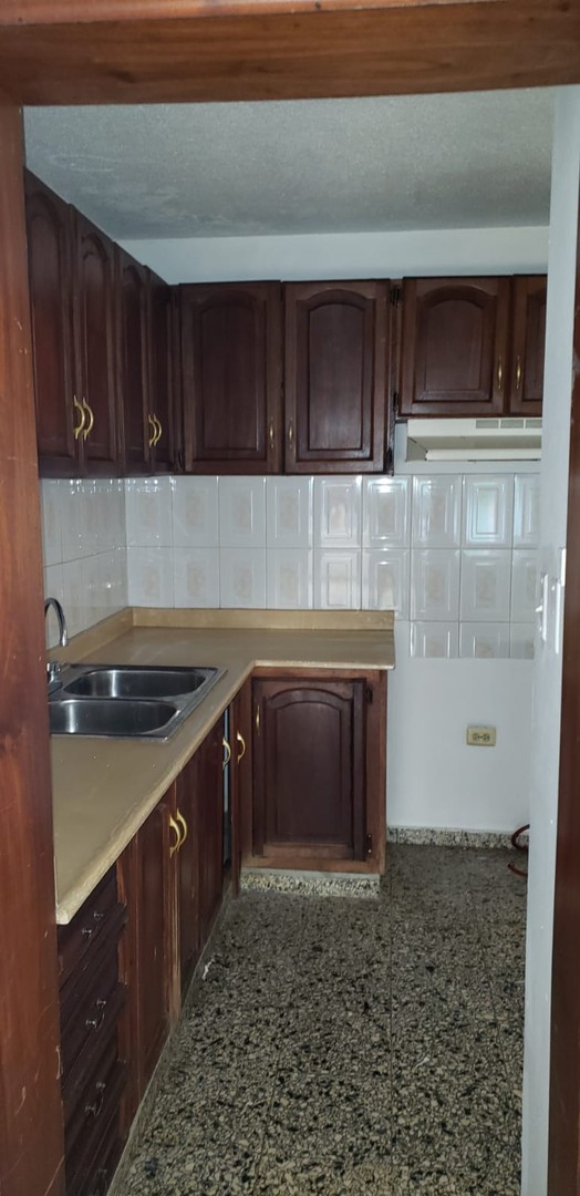 apartamentos - Alquiler av Anacaona
1er piso
2 hab,2b y 1 p
Balcón,
RD$40,000(Incluye mant