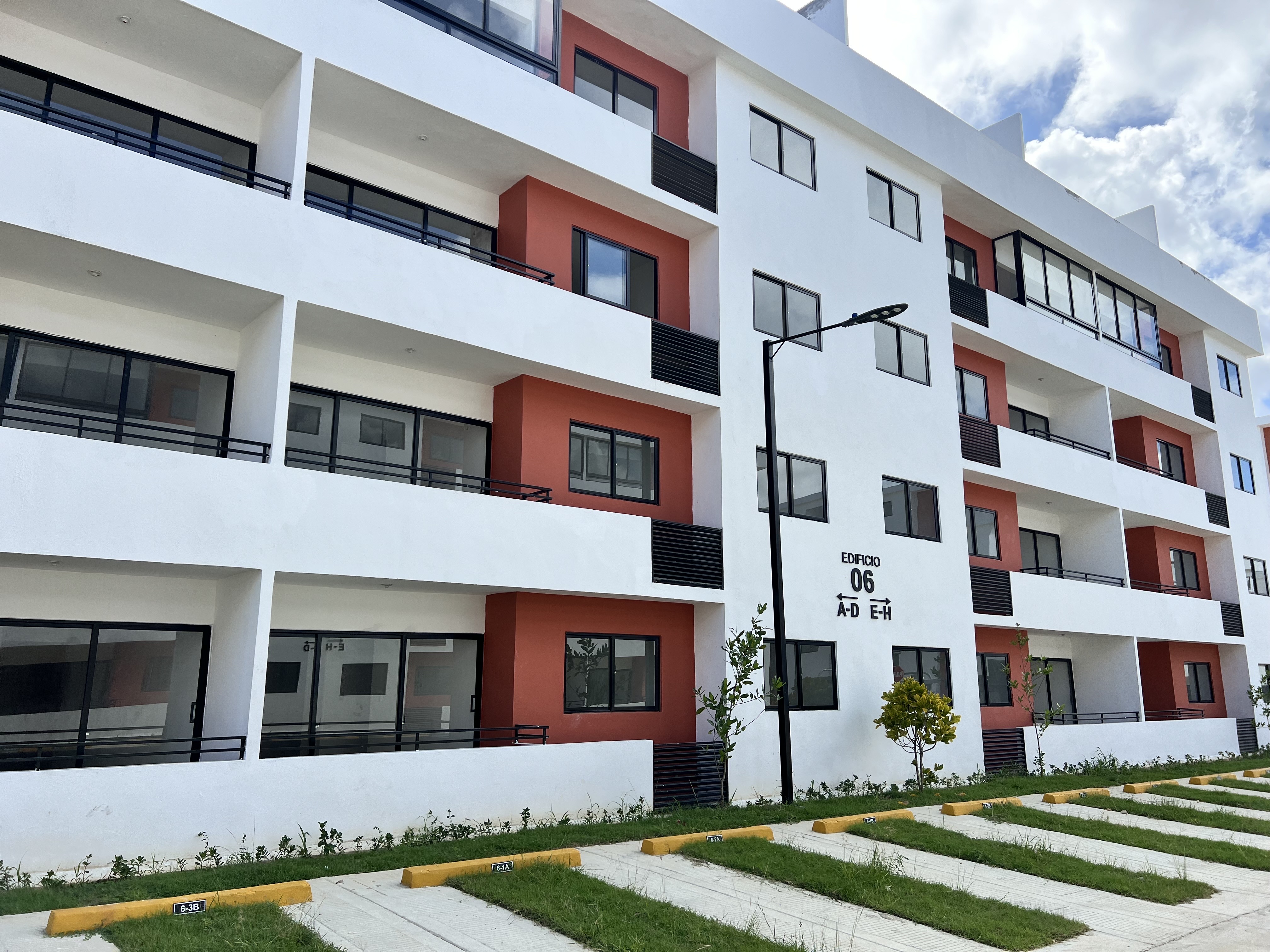 apartamentos - ventas de apartamentos nuevos en la charles de Gaulle Santo Domingo este  1