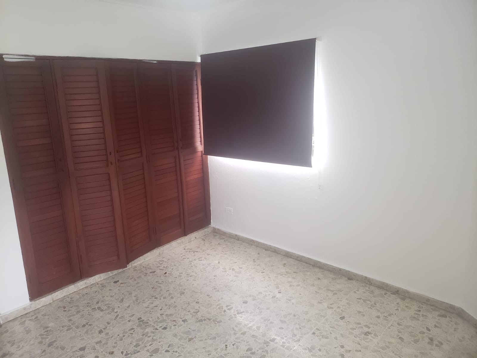 apartamentos - ALQUILO APTO VACÍO ARROYO HONDO ll , 2 HAB, PISO3, $ 32,000 5