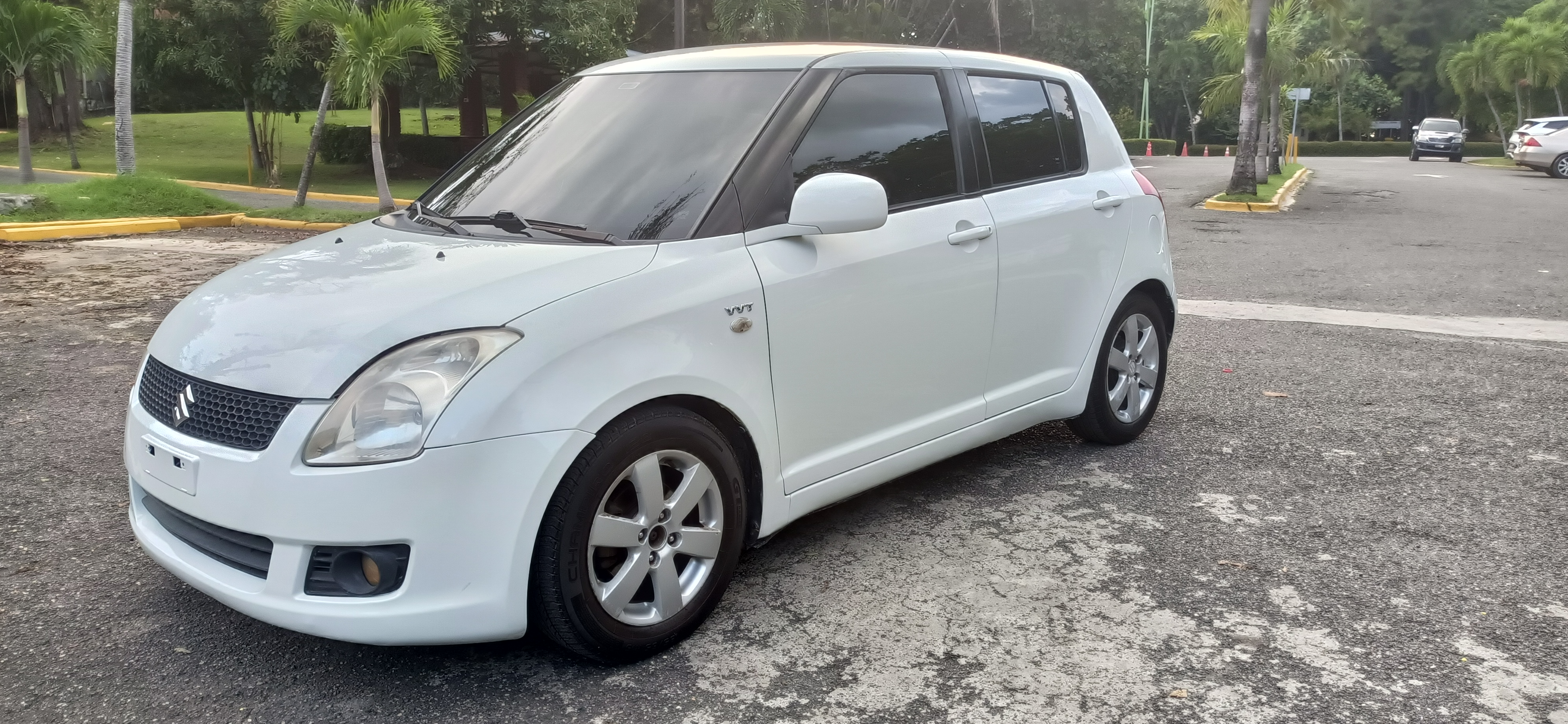 carros - Suzuki Swift americana 