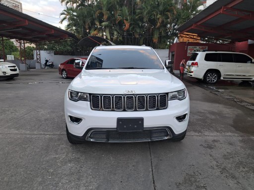 jeepetas y camionetas - Jeep grand cherokee limited 4x4 2017  2