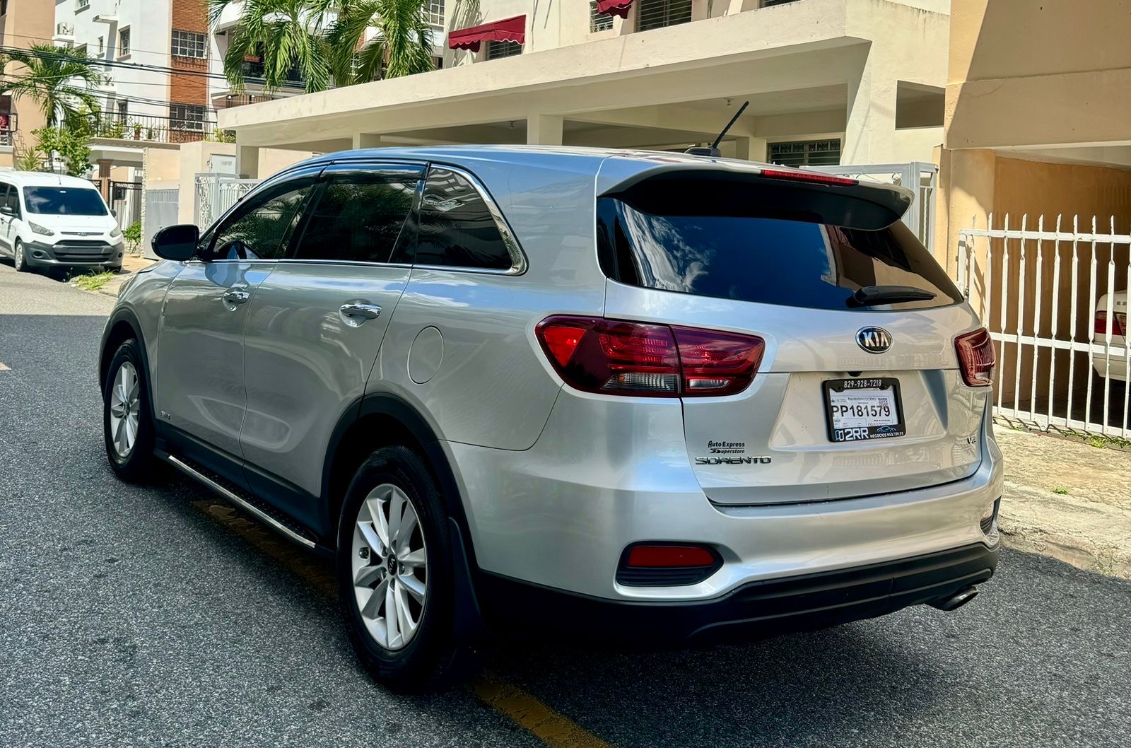 jeepetas y camionetas - Kia Sorento LX 2019 3