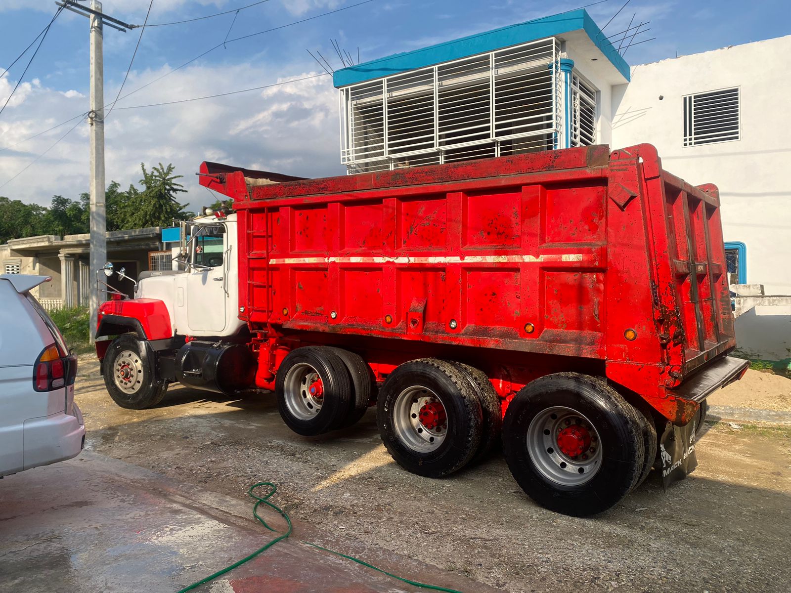 camiones y vehiculos pesados - Mack 