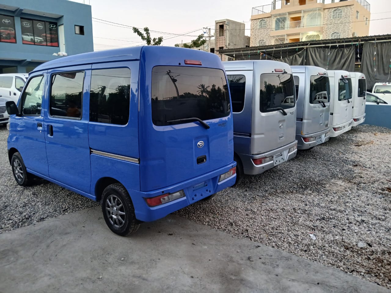 carros - VENDO DAIHATSU HIJET 2019 INICIAL 130000 3