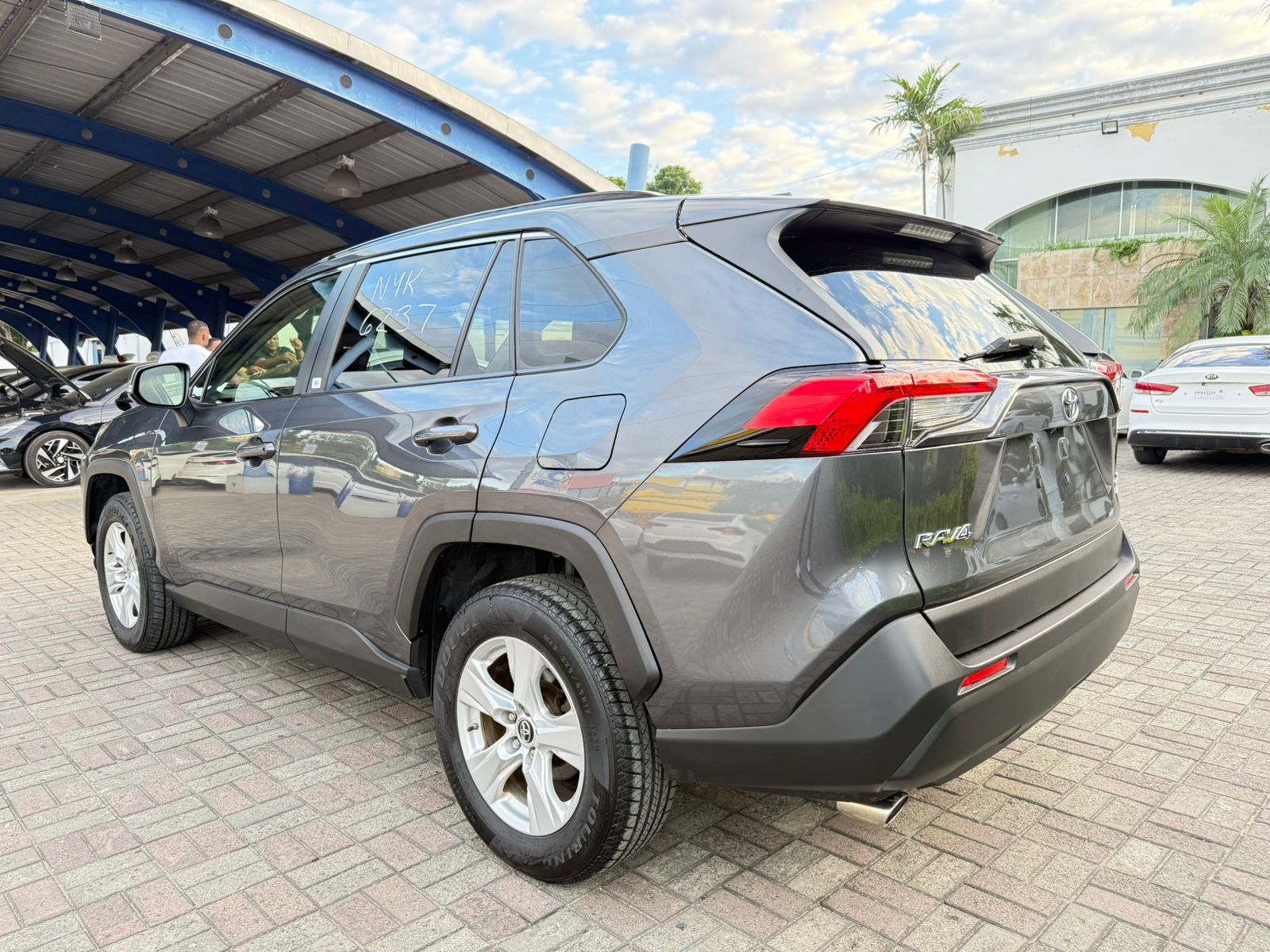 jeepetas y camionetas - Toyota rav4 2019  4