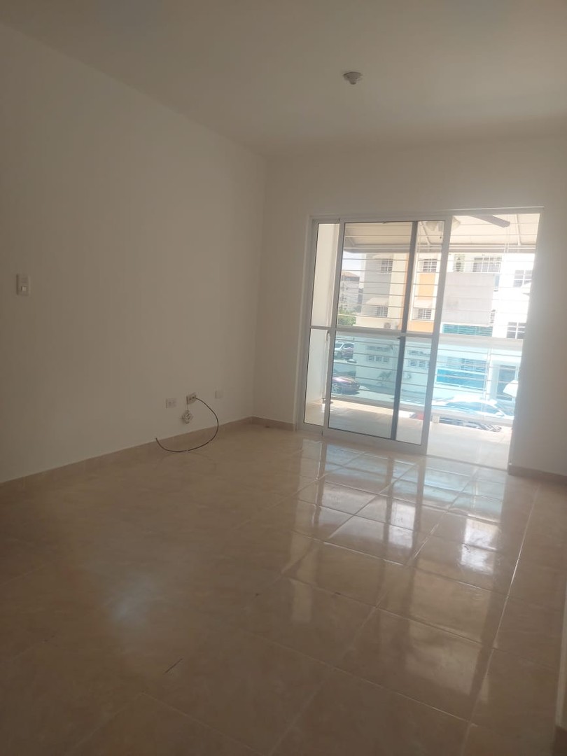 apartamentos - Apartamento 2do. Piso, bien bonito, con aires Aut. San Isidro, M. Este, E. L.  1