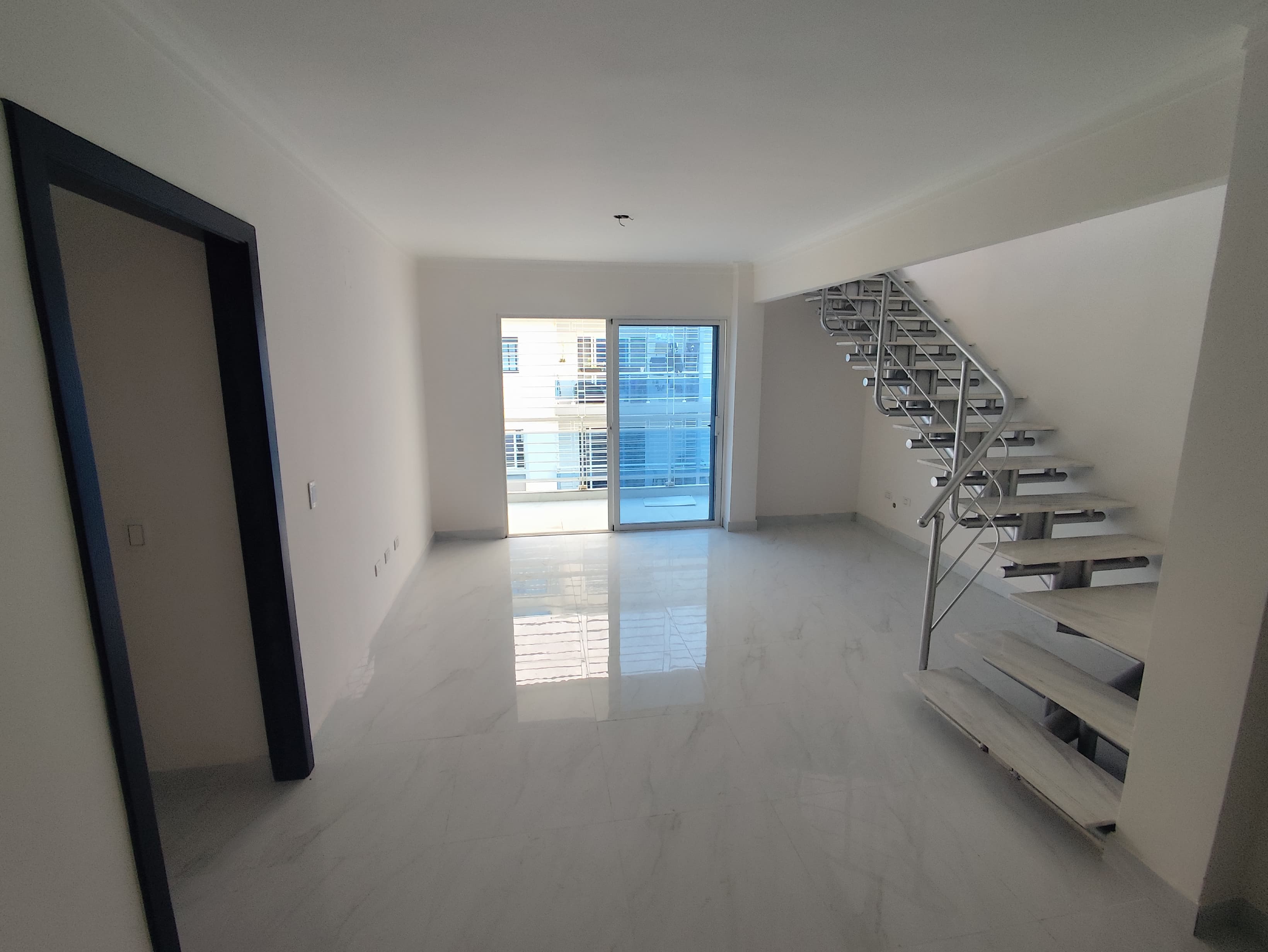 penthouses - Se Alquila Pent-house 4to Nivel Con 3 Habitaciones 2