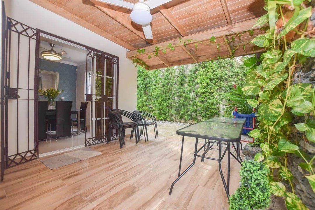 casas - VENTA DE PRECIOSA CASA EN LO MEJOR DE ALT. DE ARROYO HONDO II 8