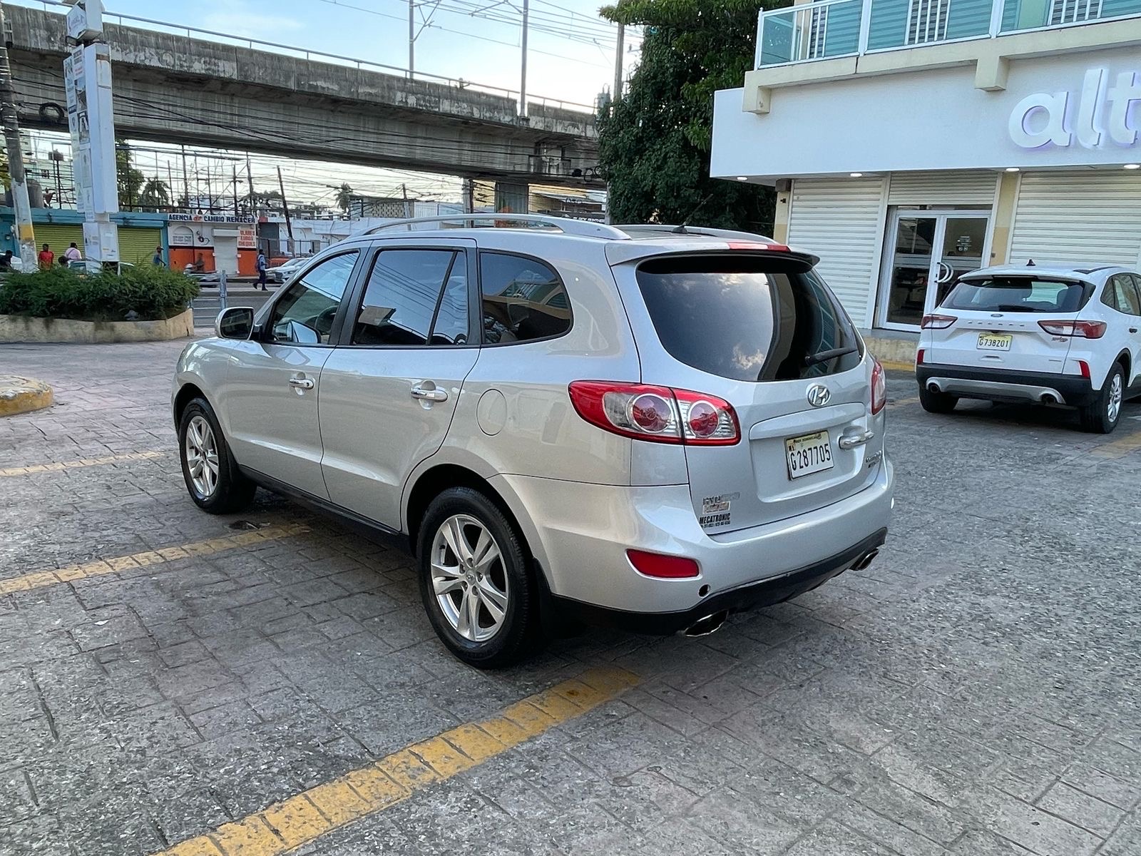 jeepetas y camionetas - Hyundai santa fe 2011 DE OPORTUNIDAD  2