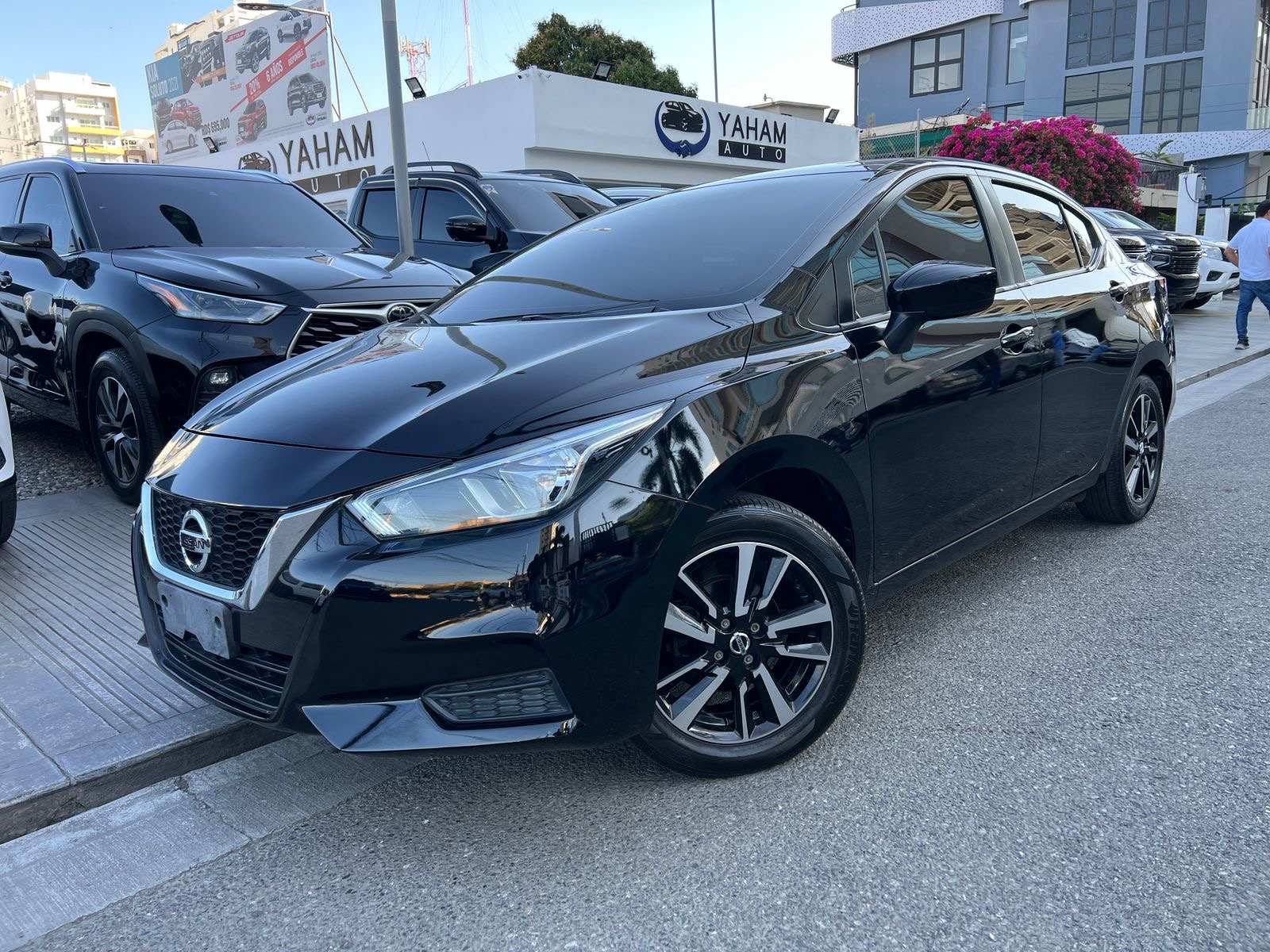 carros - Nissan Versa Semse 2022 en Piel