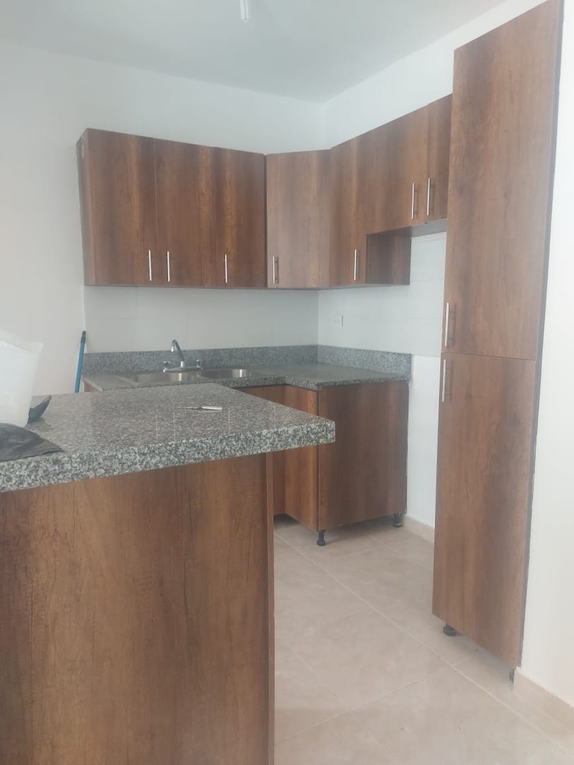 apartamentos - Apartamento 2do. Piso, bien bonito, con aires Aut. San Isidro, M. Este, E. L.  2