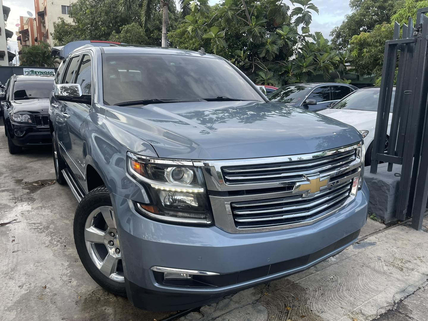 jeepetas y camionetas - CHEVROLET TAHOE LTZ 2016