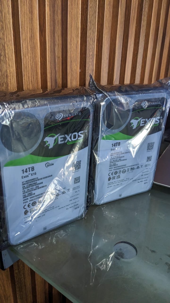 accesorios para electronica - Exos segate  14TB  0