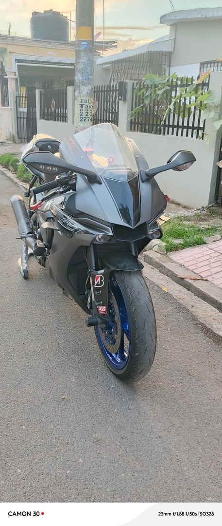 motores y pasolas - Yamaha R1 2022 y Yamaha R1 2016 excelente condiciones no p/p  3