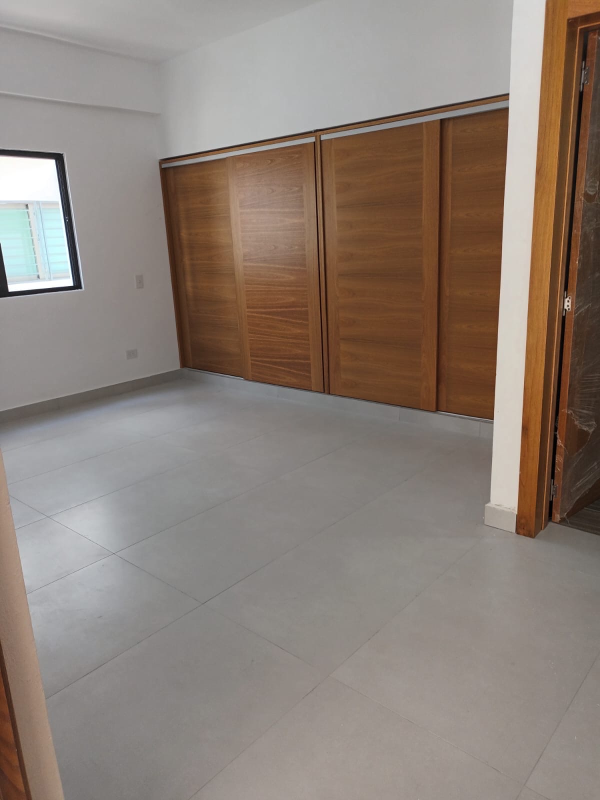 apartamentos - hermoso apartamento en una zona céntrica y tranquila en los prados  1