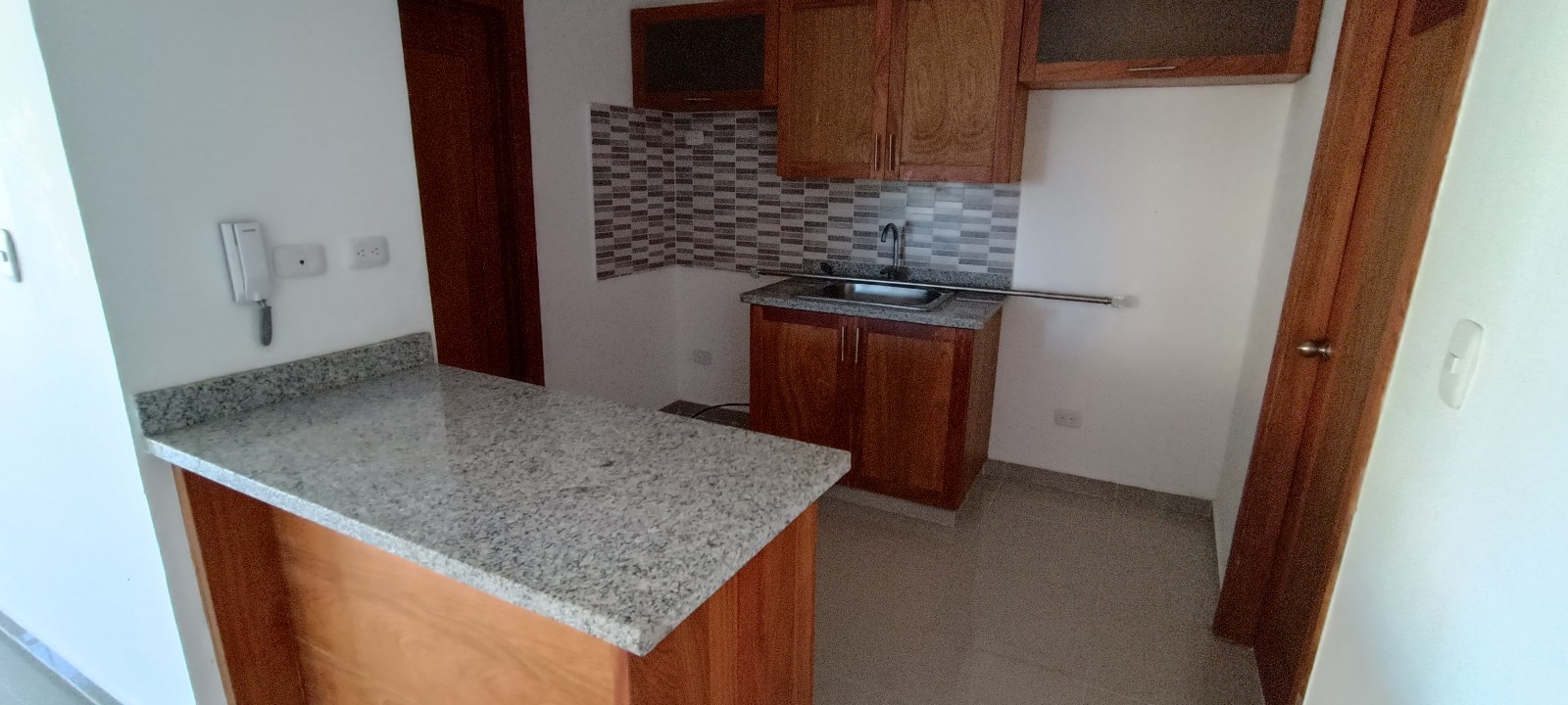 apartamentos - Penthouse 4to nivel nuevo moderno  en secara a 5 minutos de plaza Hache