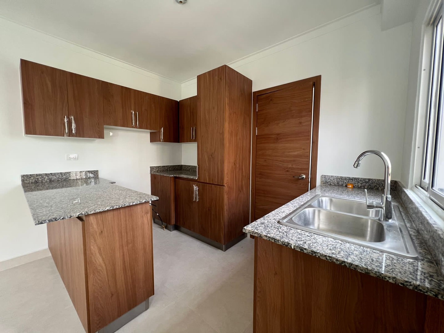 apartamentos - Apartamento en alquiler en Residencial Colinas 4 8