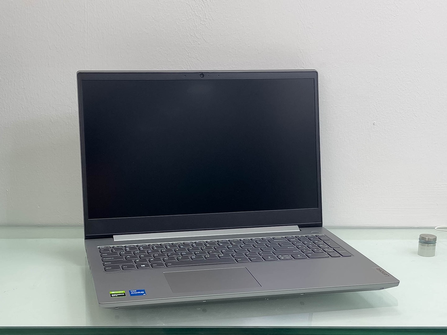 computadoras y laptops - Laptop Lenovo ThinkBook 15p G2 ITH/i5-11400H/16 GB DDR4 / 512GB SSD / GTX 1650 