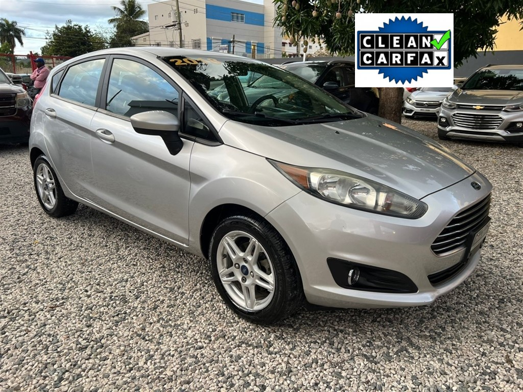 carros - 2018 Ford Fiesta SE 3