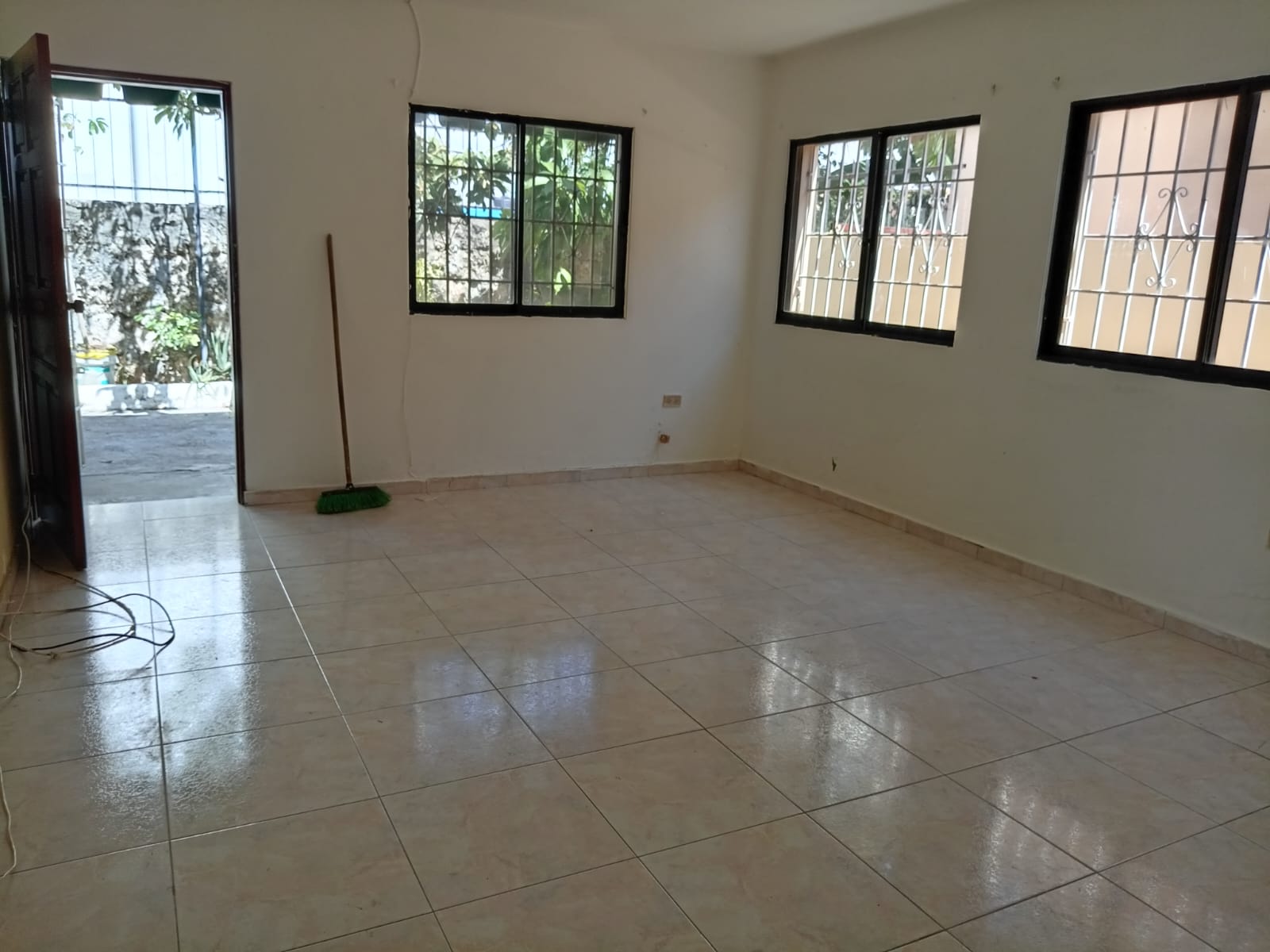 casas - Vendo casa en santo este en el Italia  5