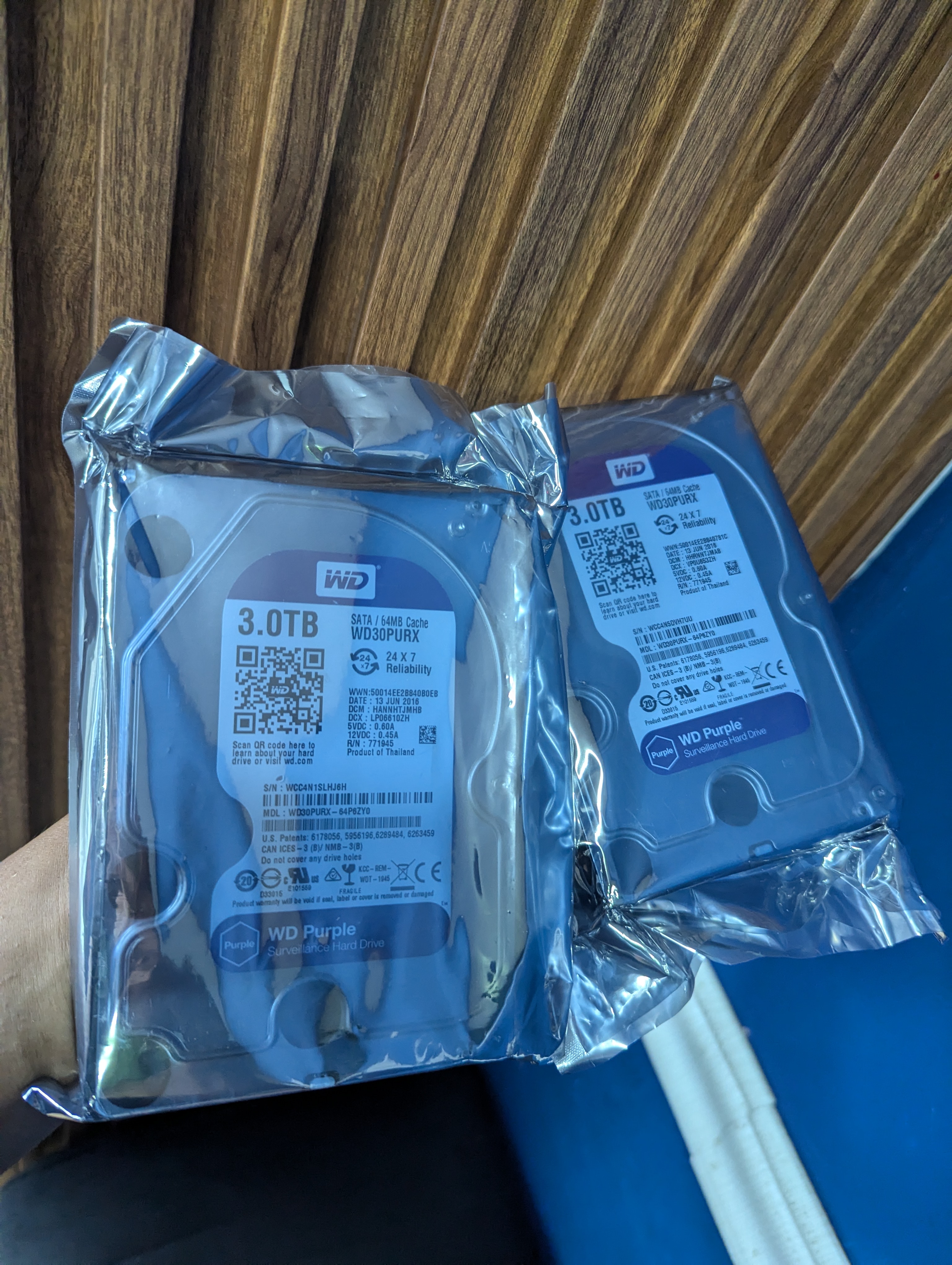 computadoras y laptops - Disco duros purple sellados de 3TB 3