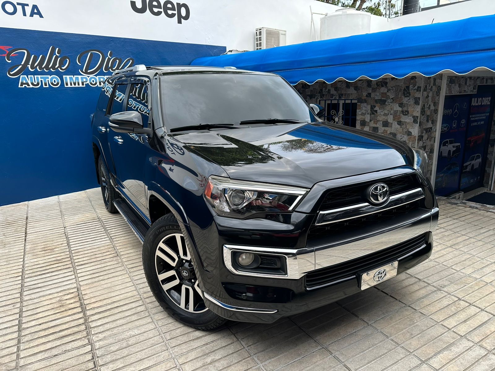 jeepetas y camionetas - 2015 Toyota 4 Runner Limited 4x4 Americana  1