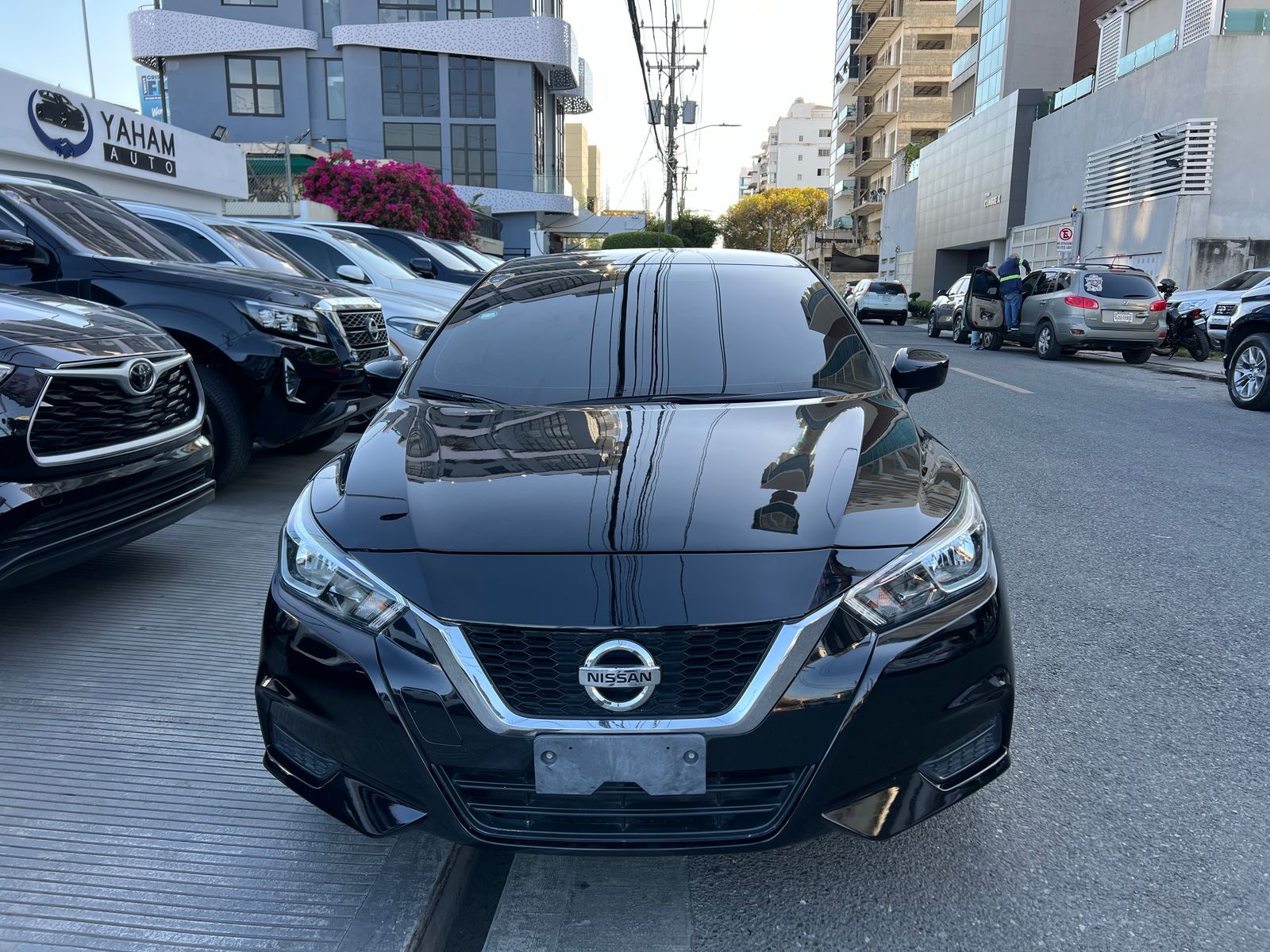 carros - Nissan Versa Semse 2022 en Piel 1