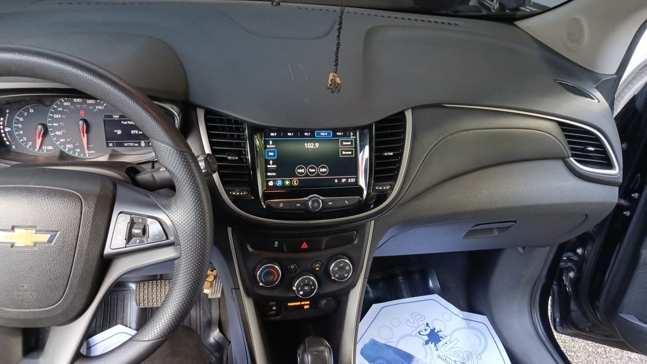 jeepetas y camionetas - Traspaso Chevrolet Trax 2018  6