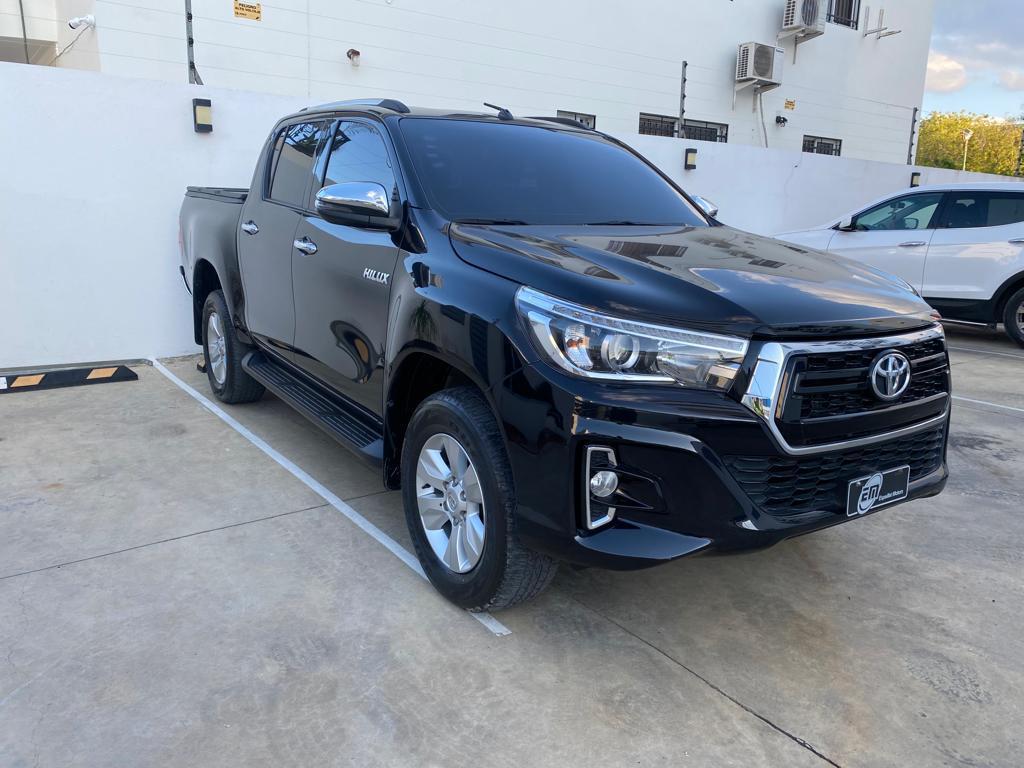 jeepetas y camionetas - Toyota hilux 2020 5