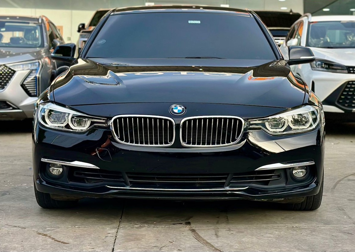 carros - BMW SERIE 3 318i 2017 ✅️ Como nuevo 1