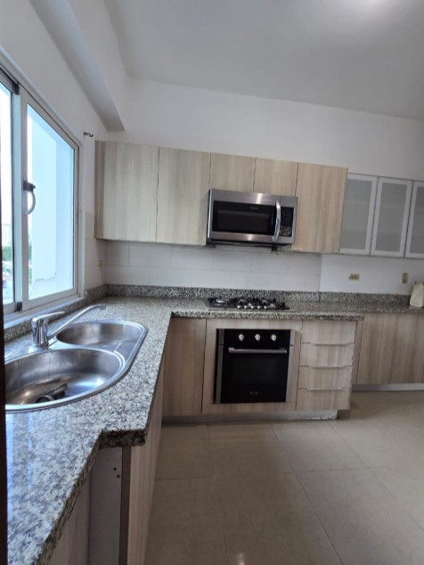 penthouses - Apartamento PH en venta en la URB.  FERNÁNDEZ DE 4 HABS, 4 BAÑOS, 3 PARQUEOS, TE 2