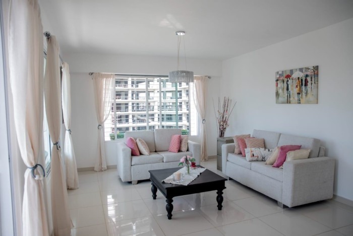 apartamentos - Excelente Penthouse en venta en en Naco de 325 mts con ascensor 8