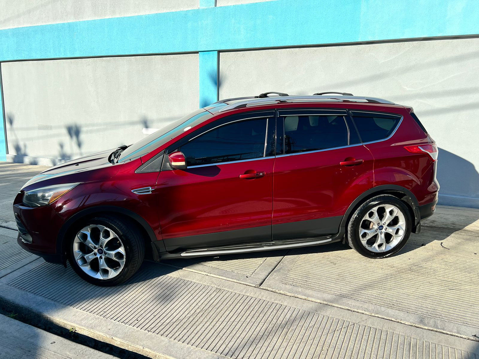 jeepetas y camionetas - FORD ESCAPE PLATINIUN 6