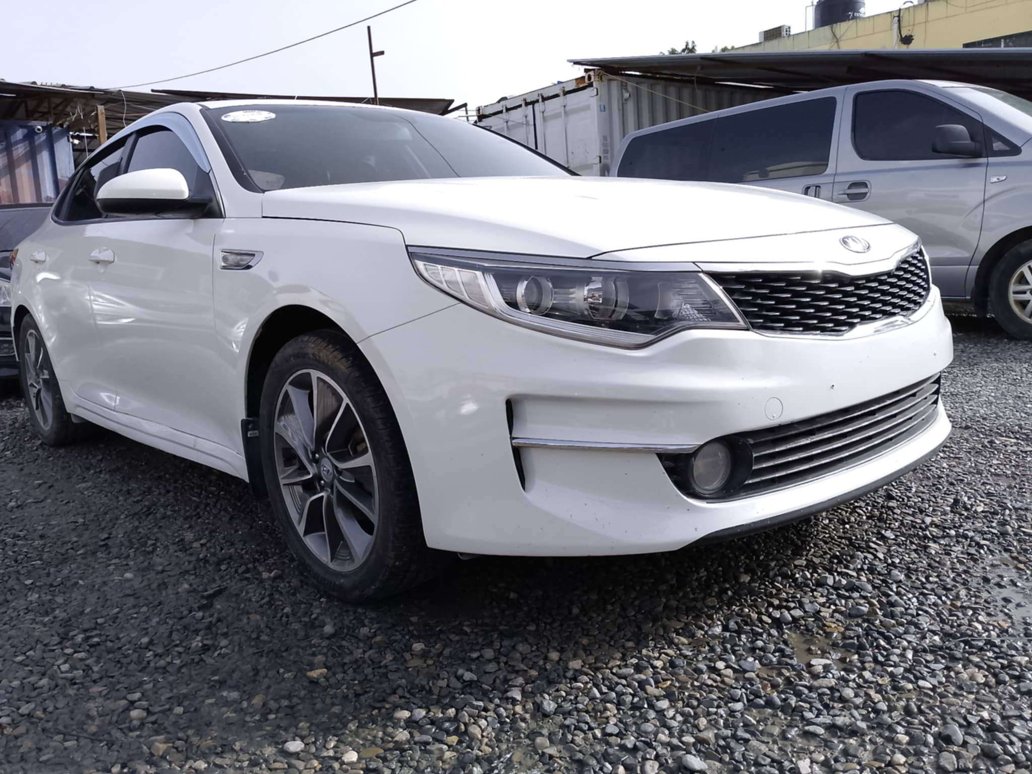 carros - KIA K5 2018 BLANCO DESDE: RD$ 845,100.00  5