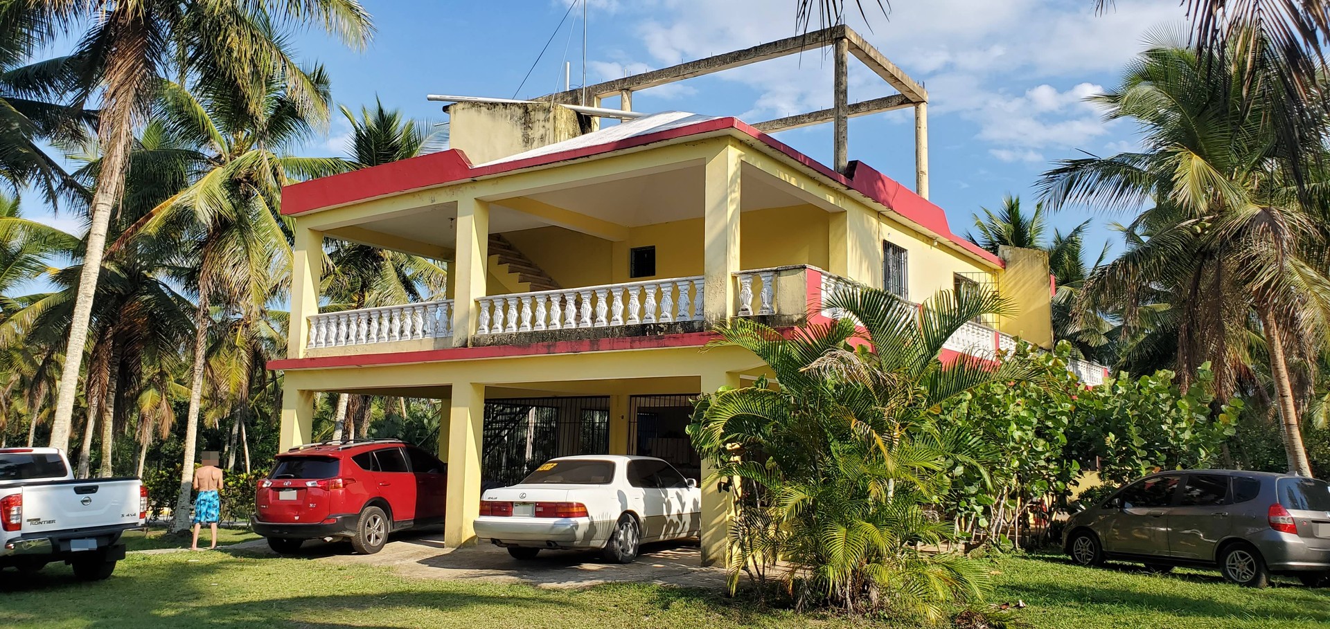 casas vacacionales y villas - Villa con Terreno Enorme en Carretera La Victoria, Santo Domingo Norte  6
