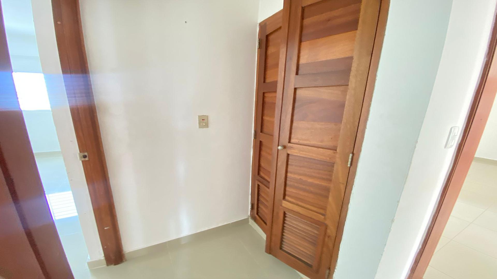 apartamentos - Venta de Apartamento en Evaristo Morales 6to Piso 7