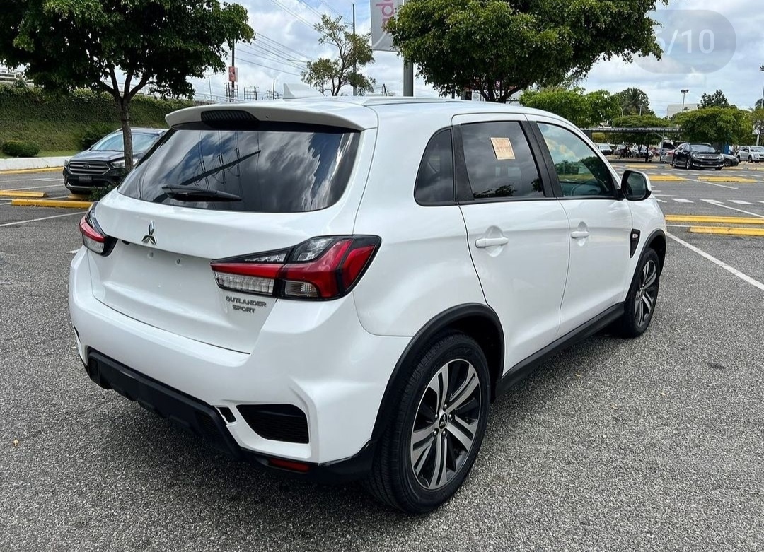 jeepetas y camionetas - 2020 Mitsubishi Outlander Sport  3