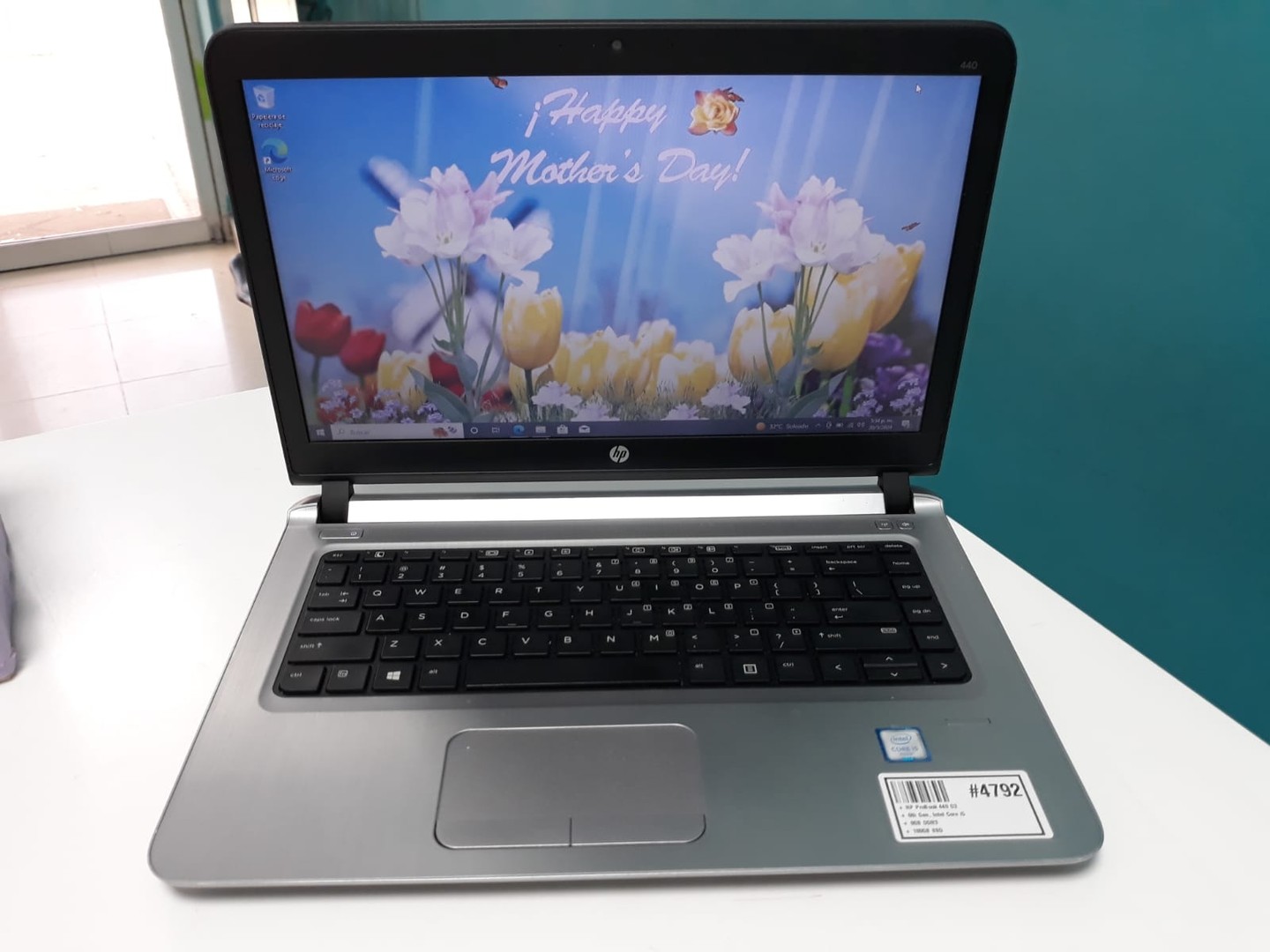 computadoras y laptops - Laptop, HP ProoBook 440 G3 / 6th Gen, Intel Core i5 / 8GB DDR3 / 180GB SSD
 4