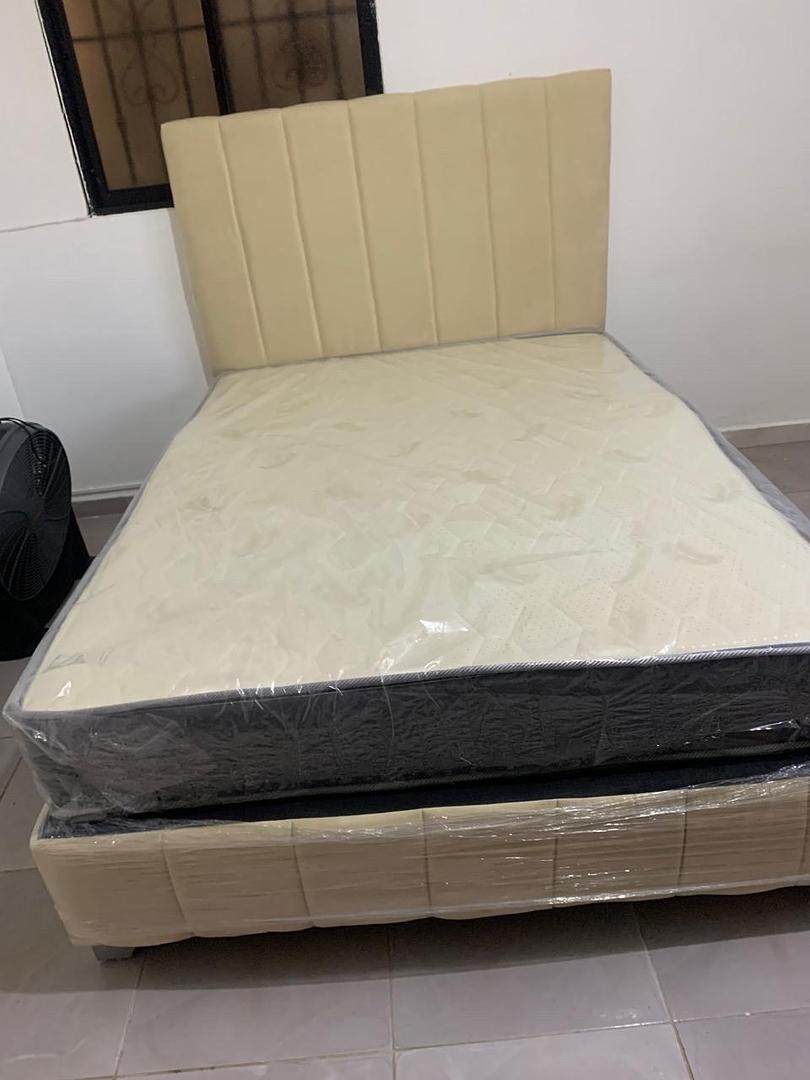 muebles y colchones - Oferta Bases de Cama $7,500 Pagas al recibir  5